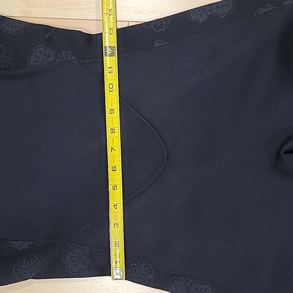 Women's size 12 Bare short wetsuit - Picture 6 of 6